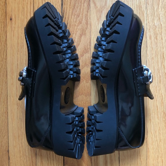 Gucci Size 36 Women's Chain Lug Loafer - Picture 8 of 9